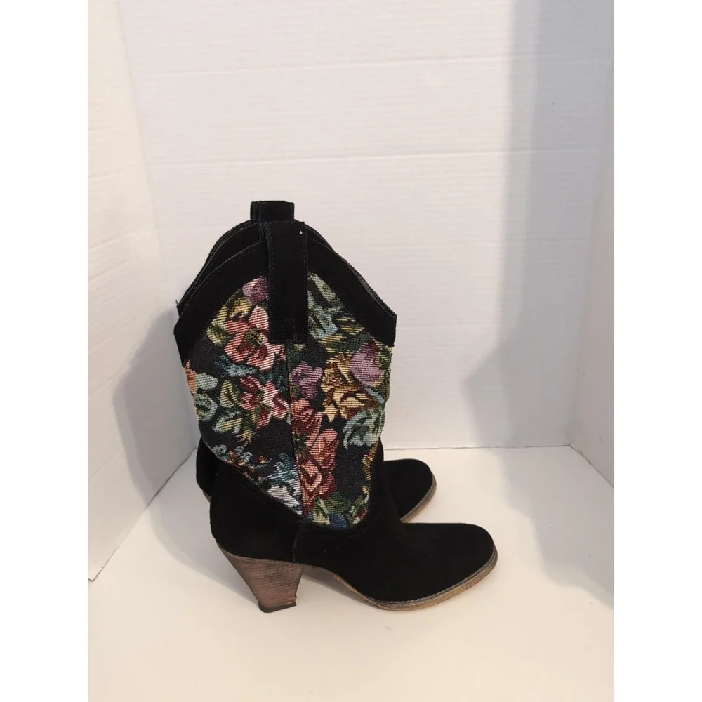 Vtg Very Volatile Women's Floral Tapestry Suede Heeled Cowgirl Boots 7.5 Cottage